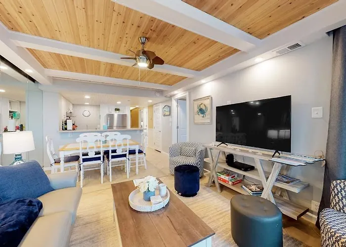 Spacious With Balcony Views Pools Gym & Ac * Ocean City