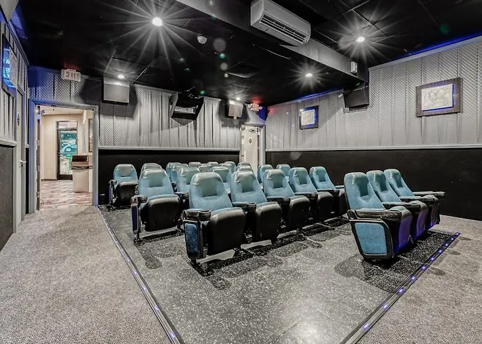 Spacious With Balcony Views Pools Gym & Ac